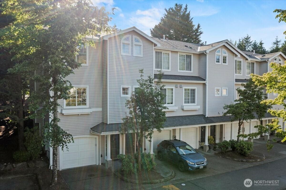 Property Photo: 1980 132nd Avenue SE 40 WA 98005