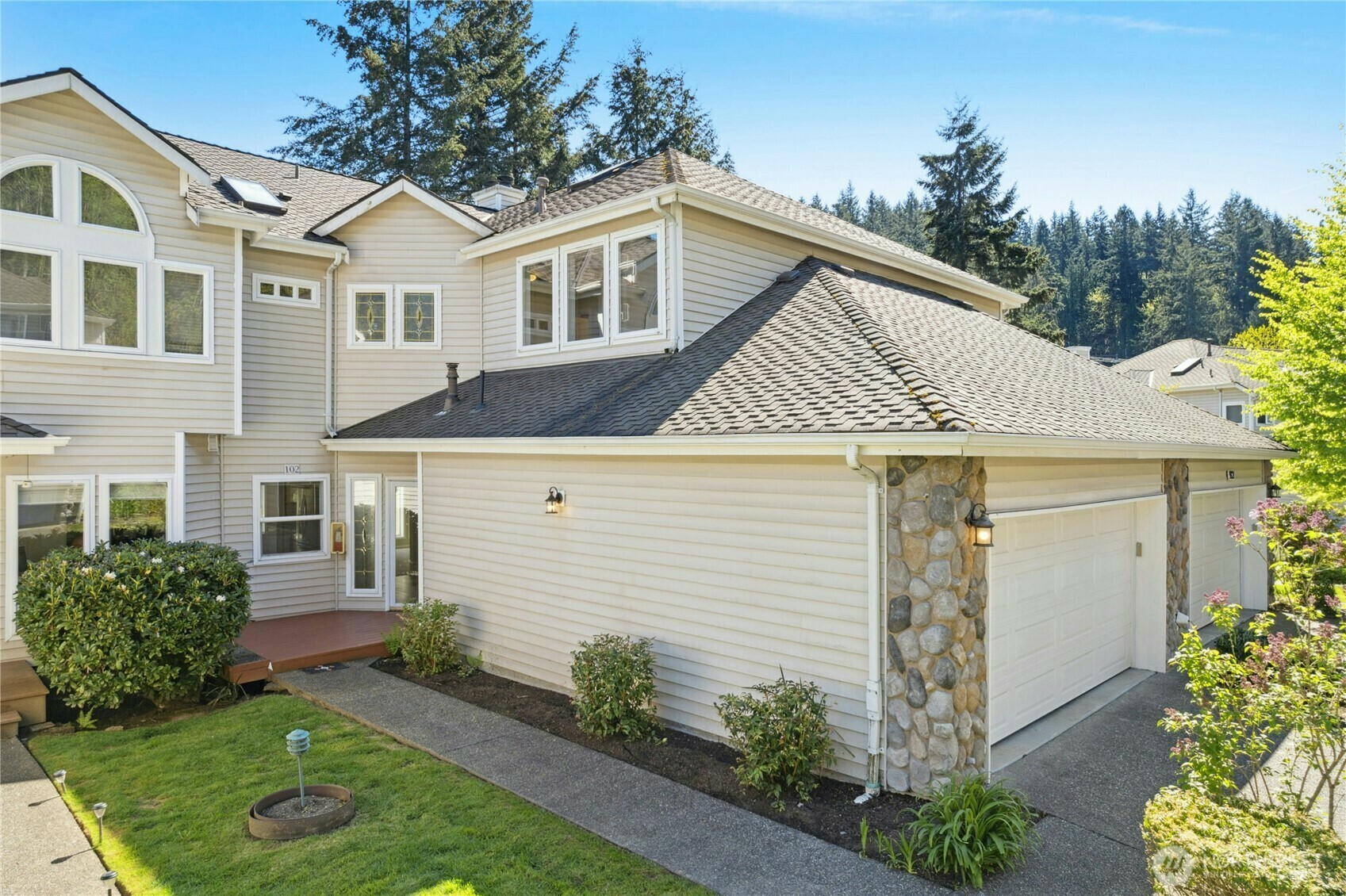 Property Photo:  9821 NE Riverbend Drive C102  WA 98011 