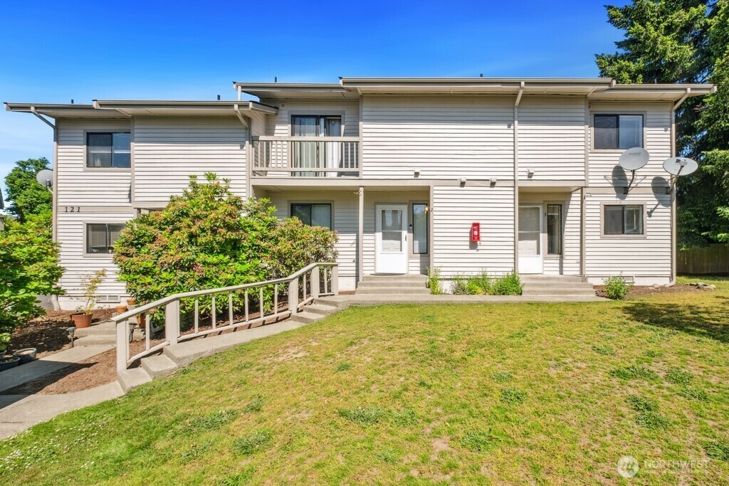 Property Photo: 121 Union Avenue NE WA 98059