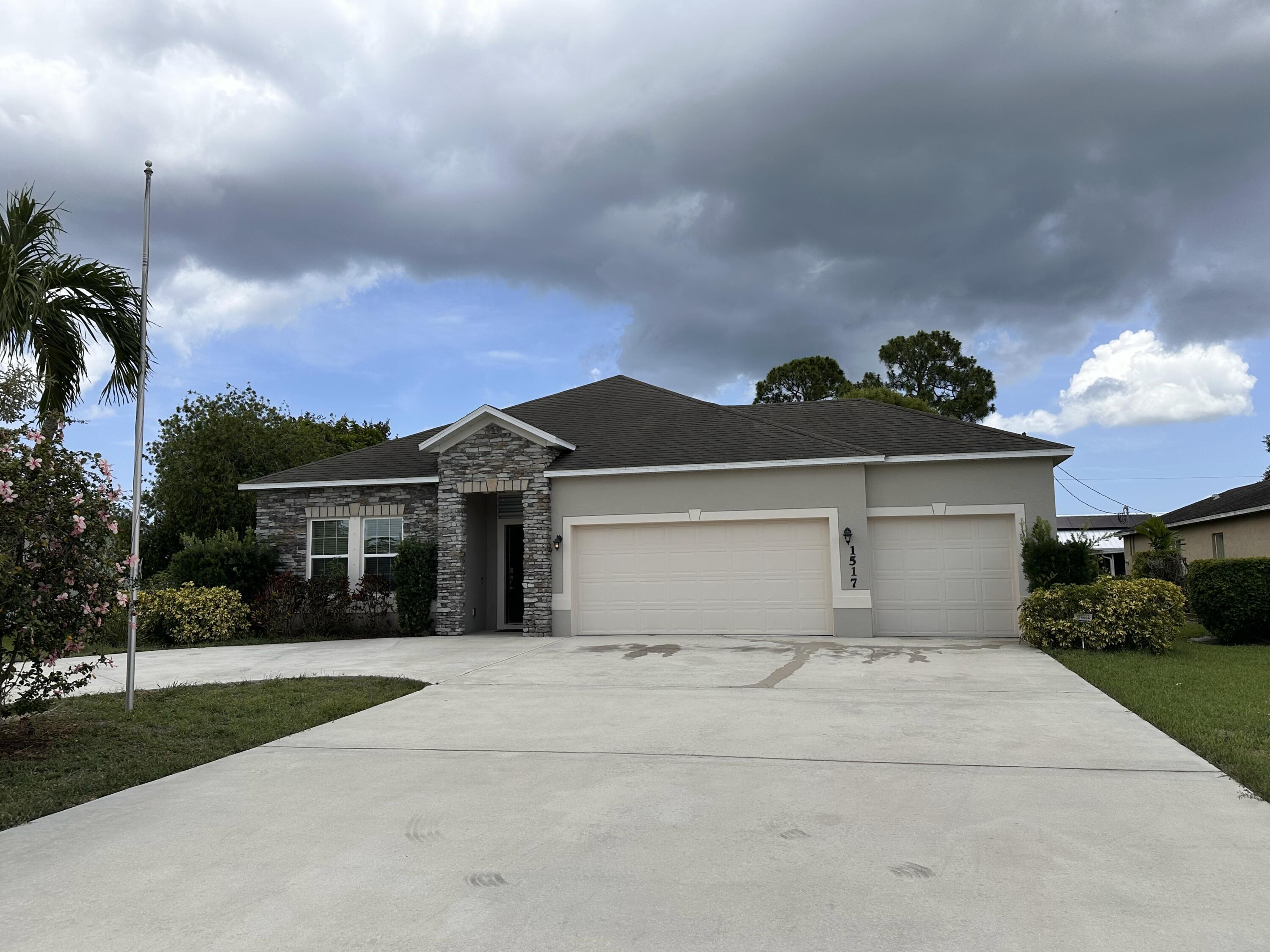 1517 SW Bayshore Boulevard  Port Saint Lucie FL 34983 photo