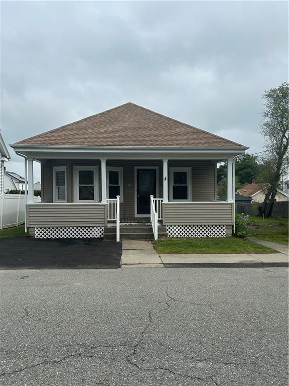 26 Mayflower Street  East Providence RI 02914 photo