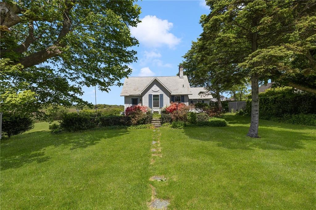Property Photo:  10 Casey Court  RI 02840 