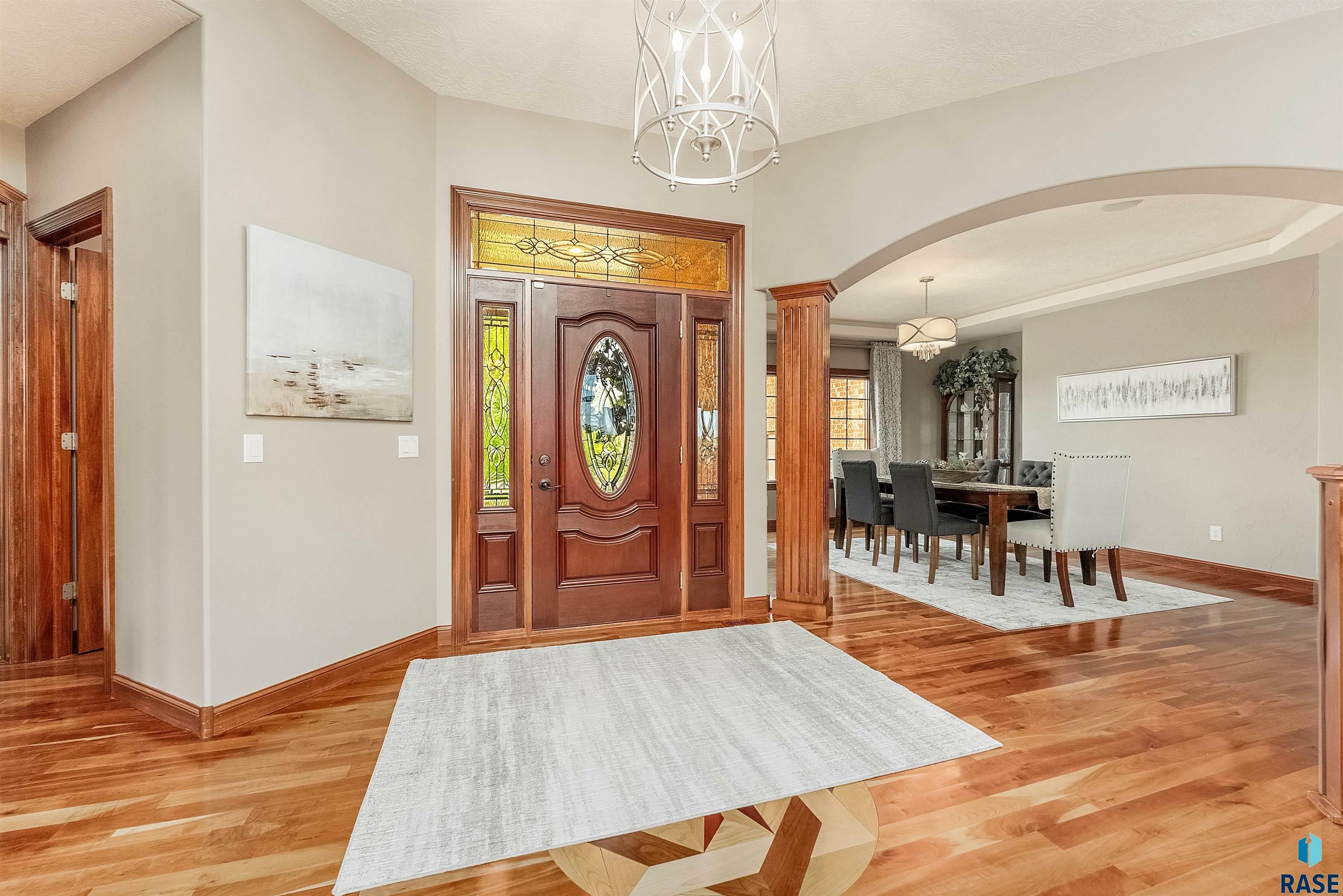 Property Photo: 47198 Bakker Cir SD 57108