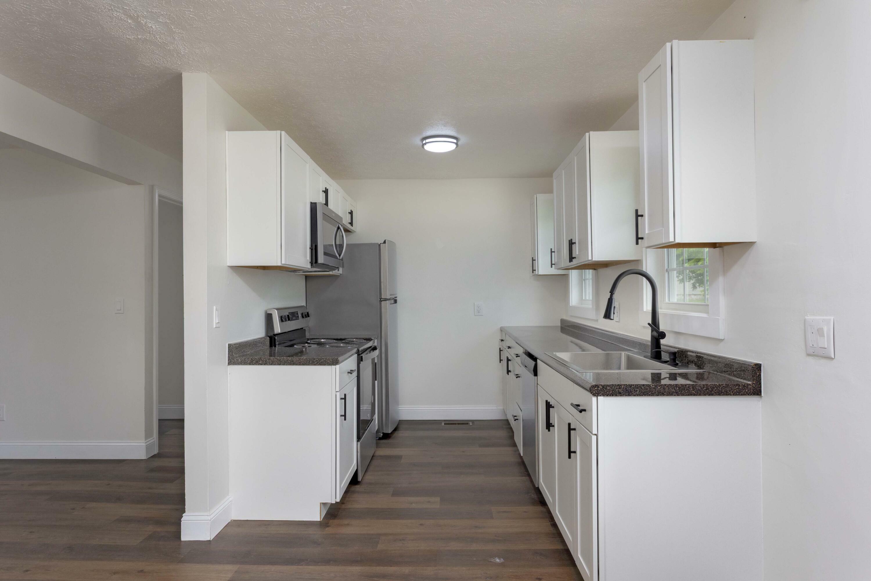 Property Photo: 590 Pikeville Avenue TN 37338