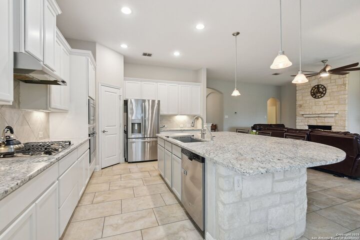 Property Photo:  5415 Tulip Rose  TX 78253 