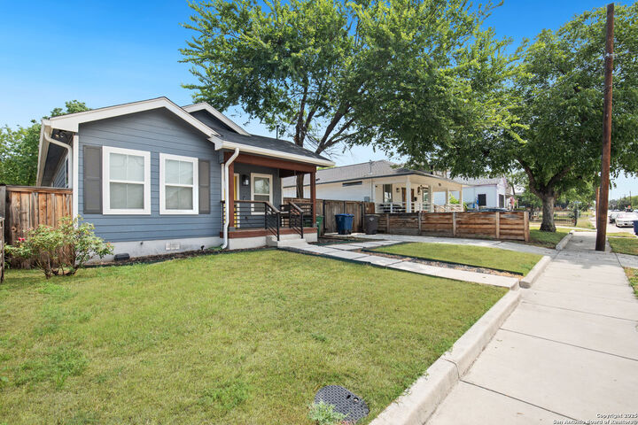 Property Photo: 239 Porter St TX 78210