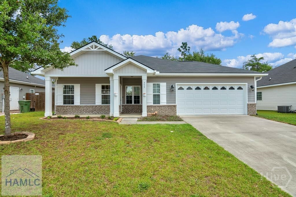 Property Photo: 353 Alcott Circle GA 31313