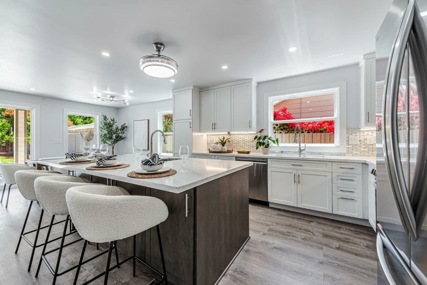 Property Photo: 920 Arnold Way CA 95128