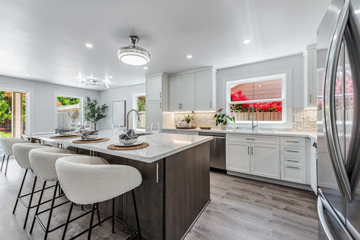 Property Photo: 920 Arnold Way CA 95128