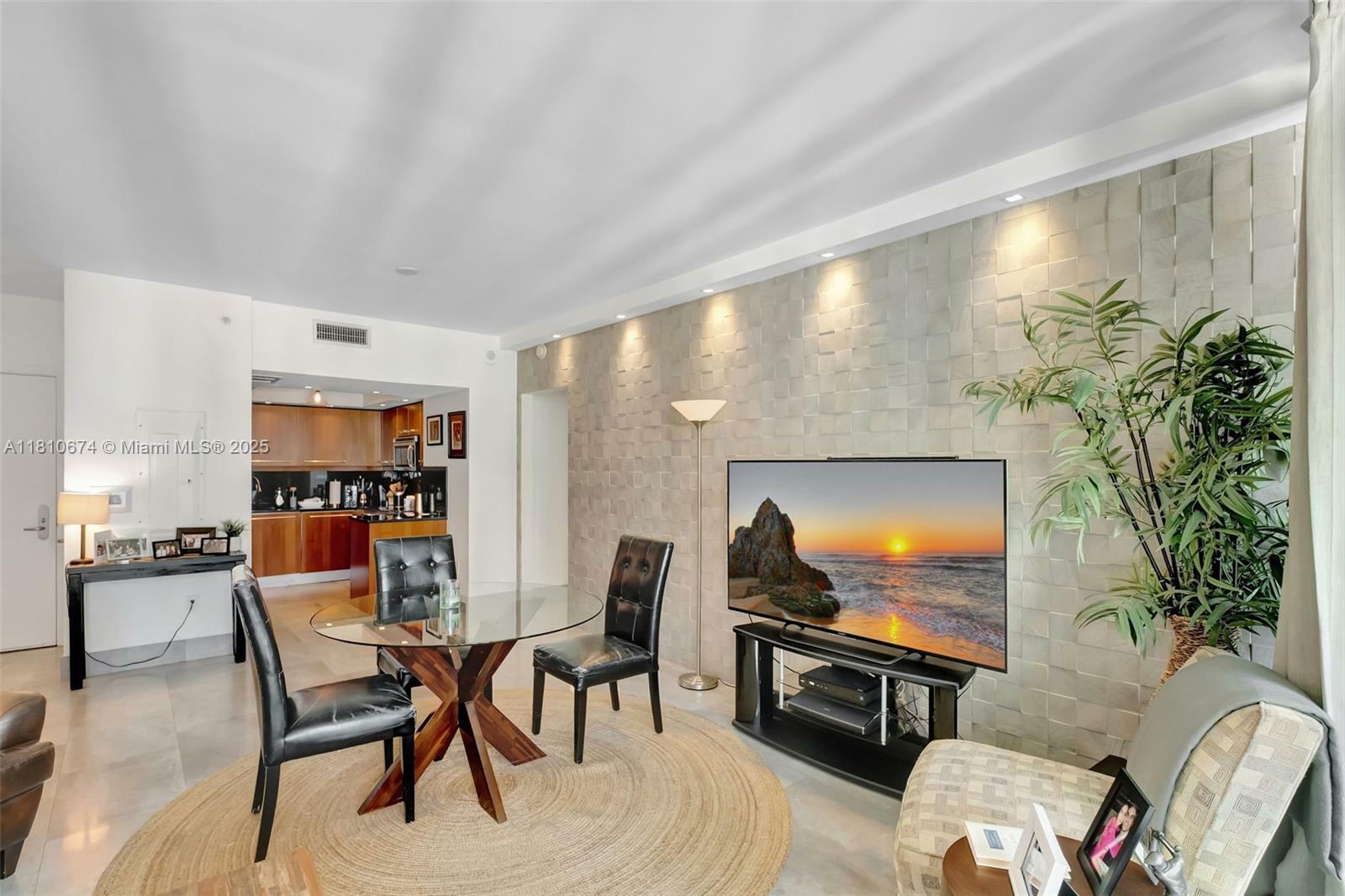 Property Photo:  1331 Brickell Bay Dr 1504  FL 33131 