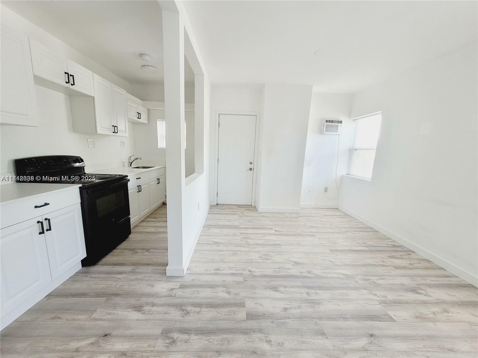 1922 NW 1st St 2  Miami FL 33125 photo