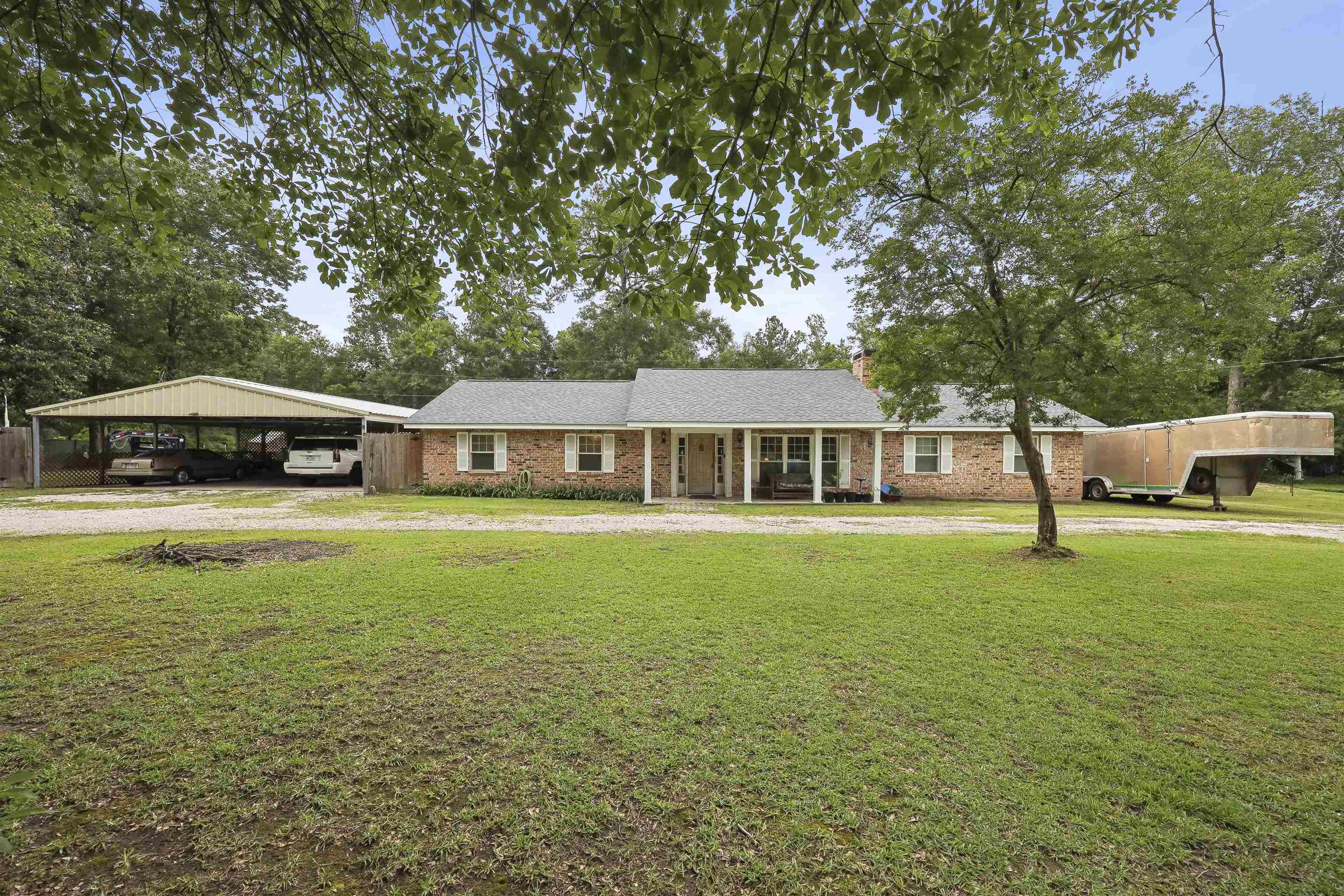 Property Photo: 396 County Road 774 TX 77612