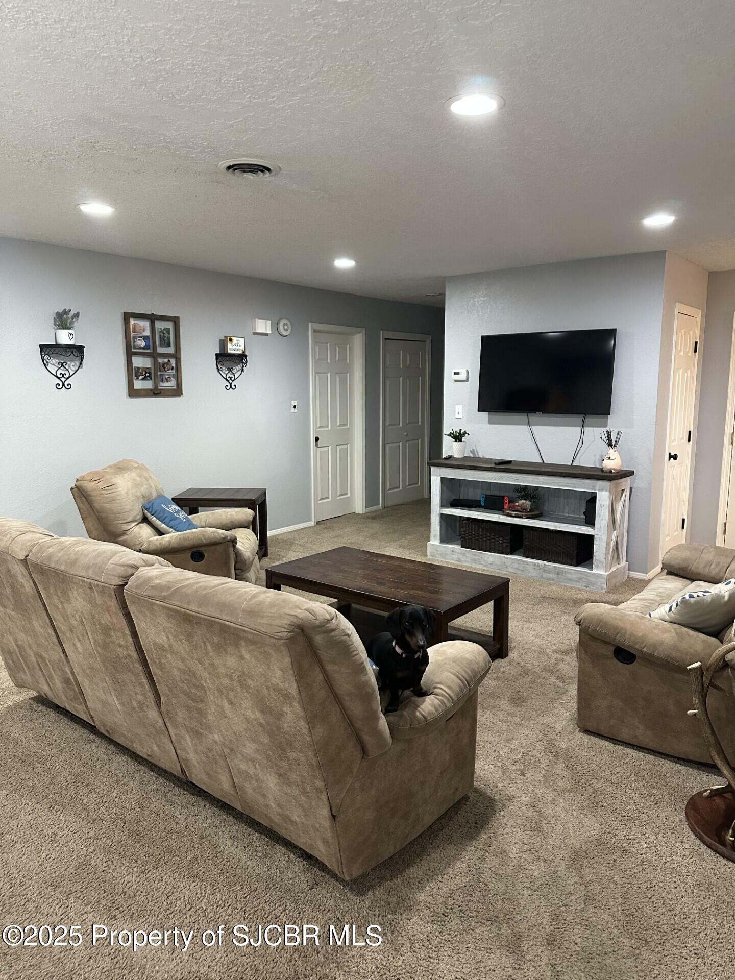 Property Photo:  5536 Alder Street  NM 87402 