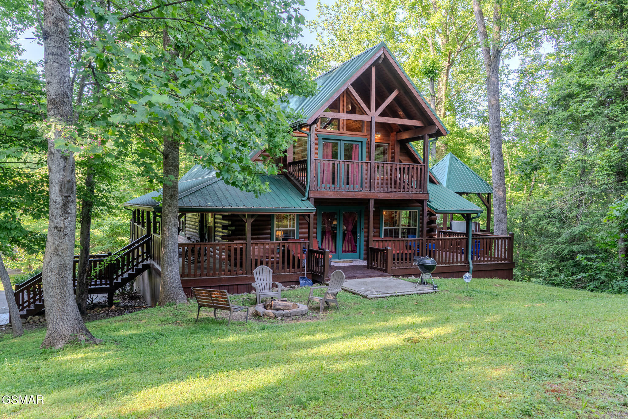 Property Photo: 421 Laurel Avenue TN 37738