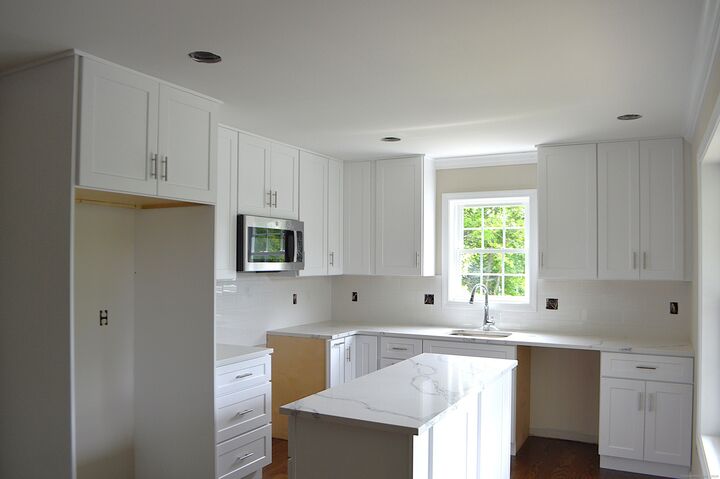 Property Photo:  42 Plumtrees Road 10  CT 06801 