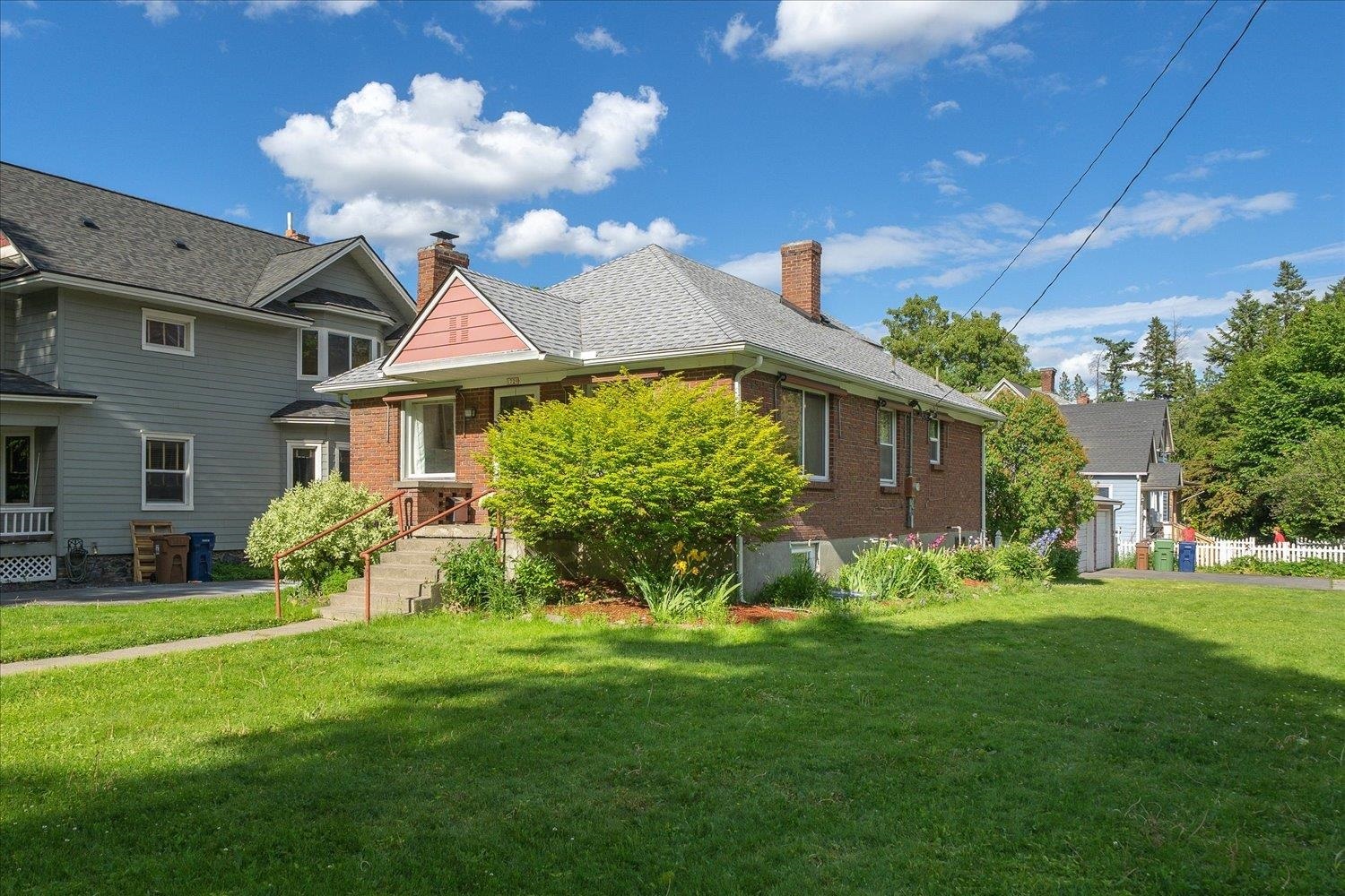 Property Photo: 1729 S Grand Blvd WA 99203