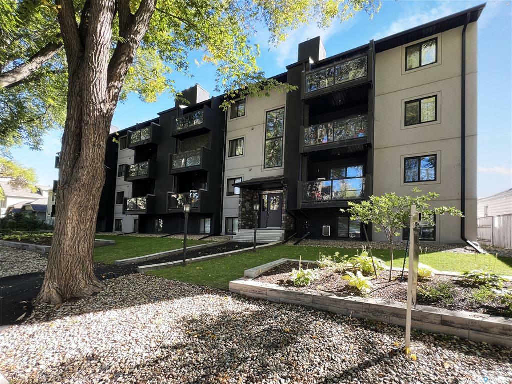 Property Photo: 512 4th Avenue N 407 SK S7K 2M7