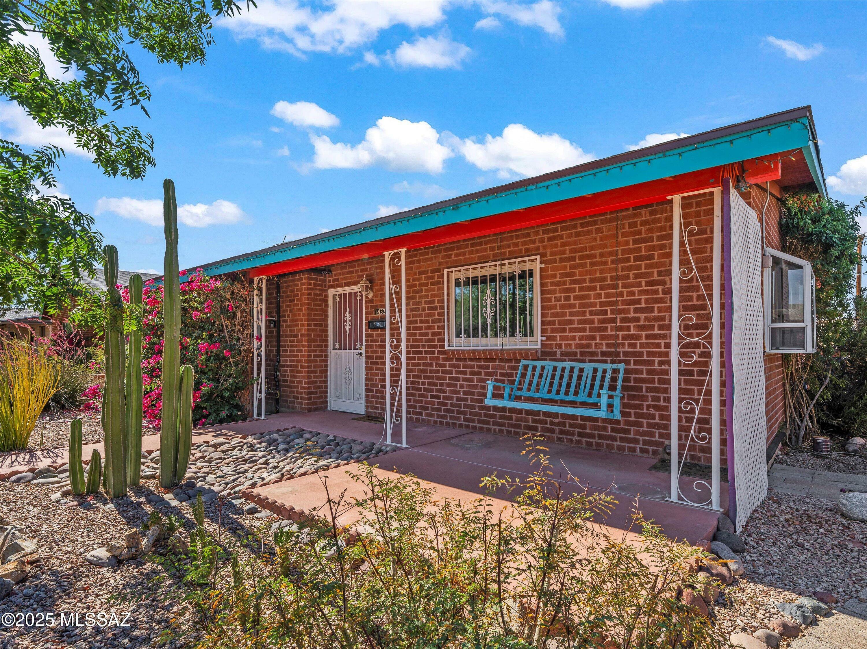 Property Photo:  1433 E Silver Street  AZ 85719 