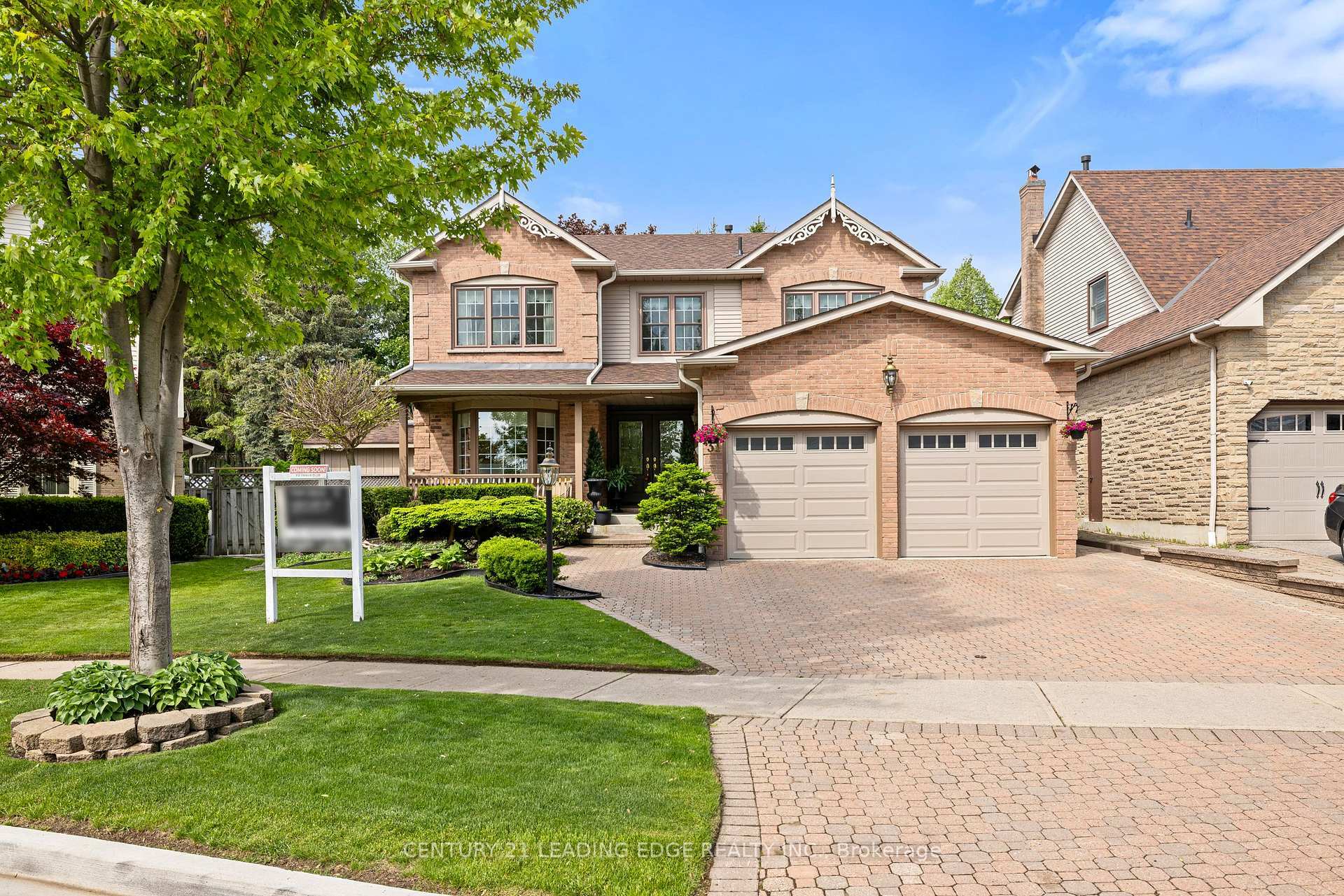 31 Rothean Drive  Whitby ON L1P 1L5 photo