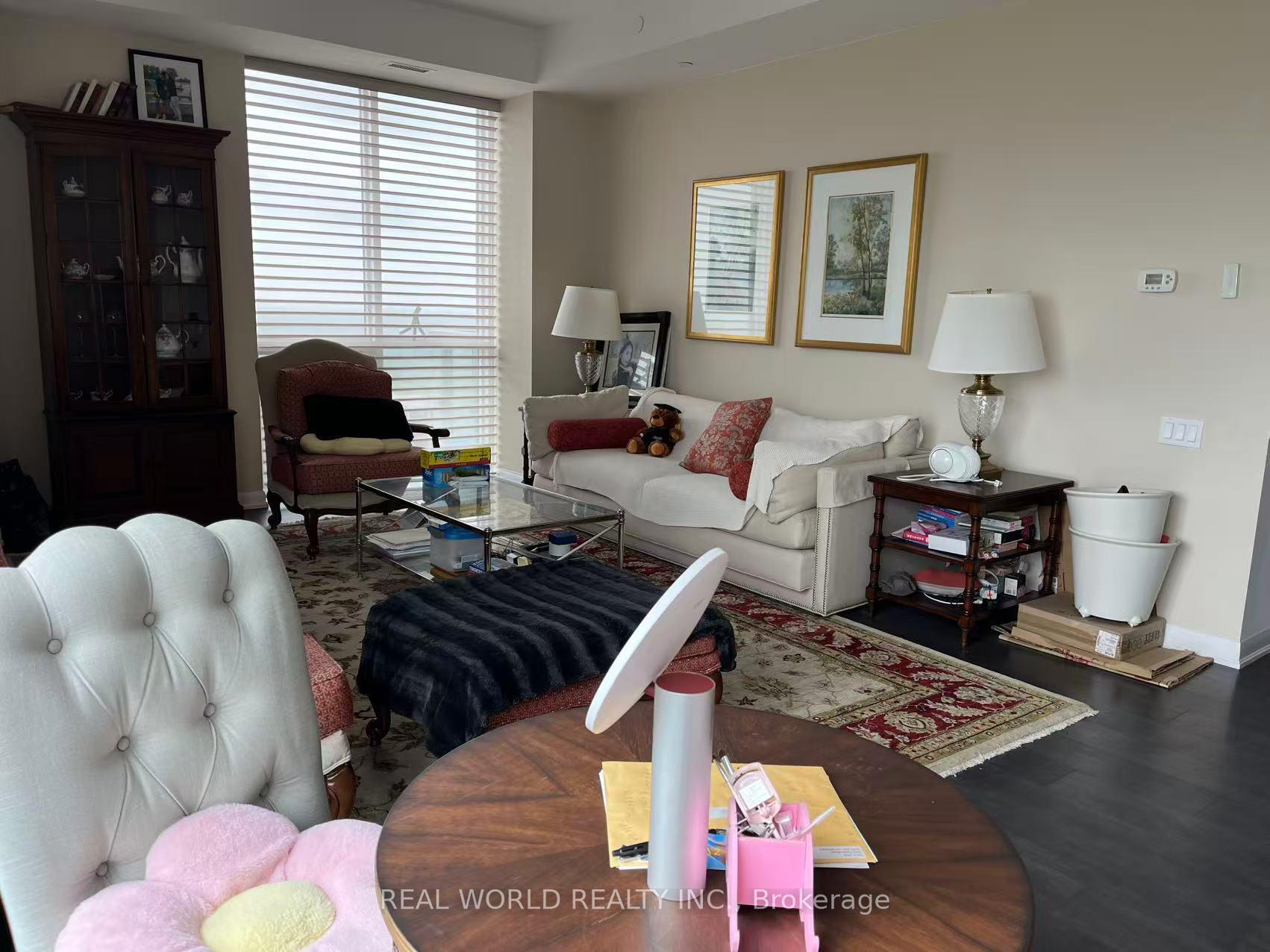 Photo de la propriété: 5162 Yonge Street Ph103 ON M2N 0E9