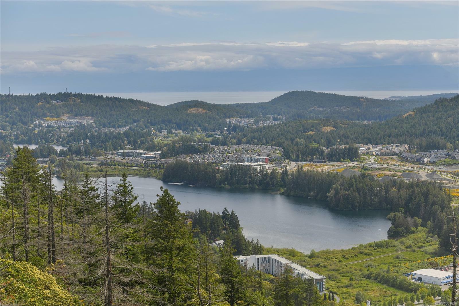 Property Photo: 2025 Pinehurst Terr BC V9B 3S3