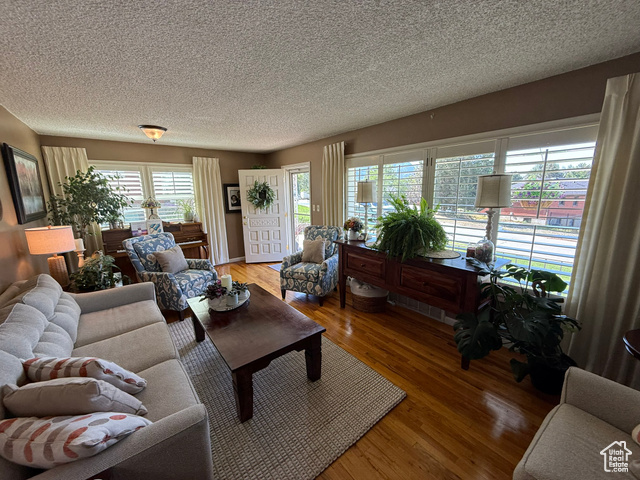 Property Photo: 272 E 3000 N UT 84414