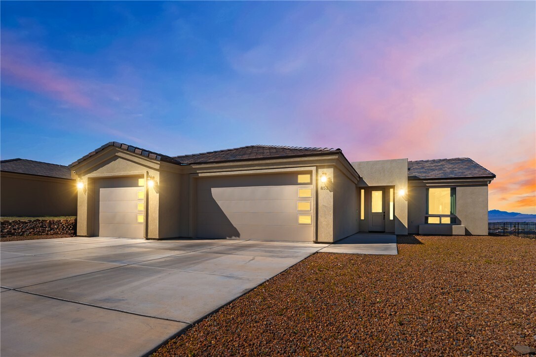 Property Photo: 853 Campbell Road AZ 86429