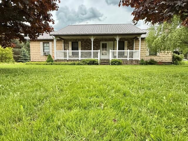 Property Photo: 20 Valley View Drive PA 16365