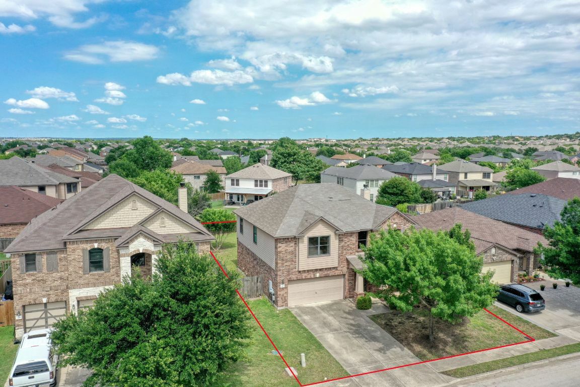 Property Photo: 306 Briarwood Drive TX 78641