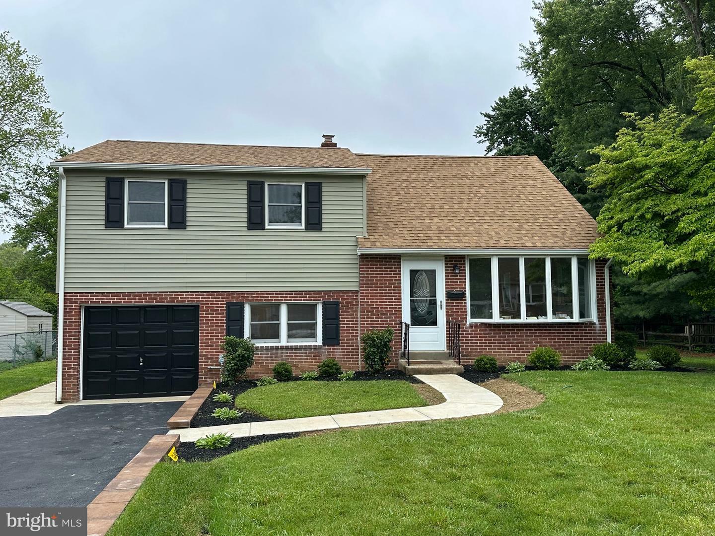 Property Photo: 503 Poplar Road PA 19031