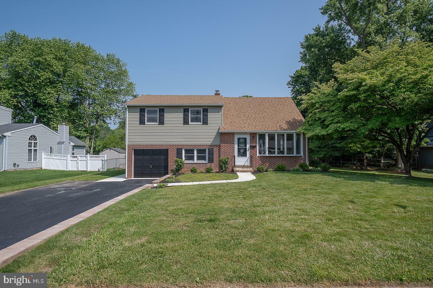 Property Photo: 503 Poplar Road PA 19031