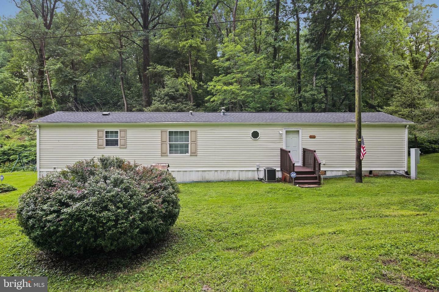 Property Photo: 2519 Shureslanding Road MD 21034