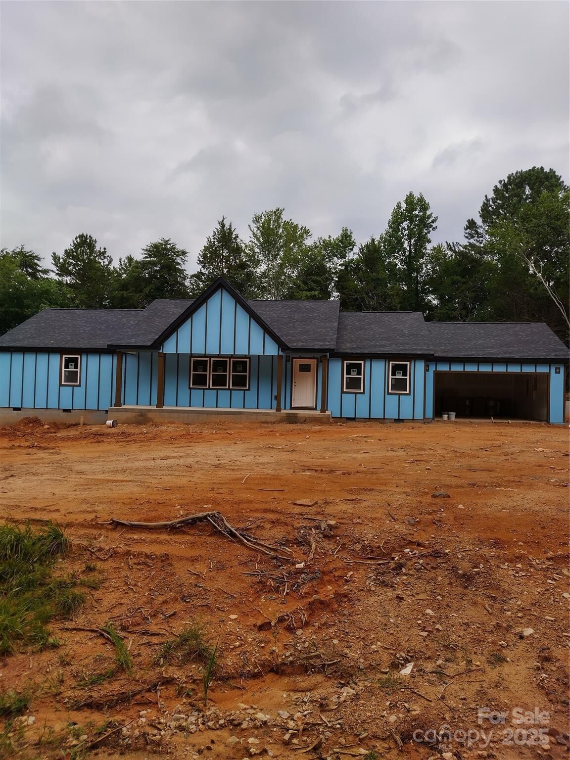 Property Photo: 2021 Dogwood Trail NC 28150