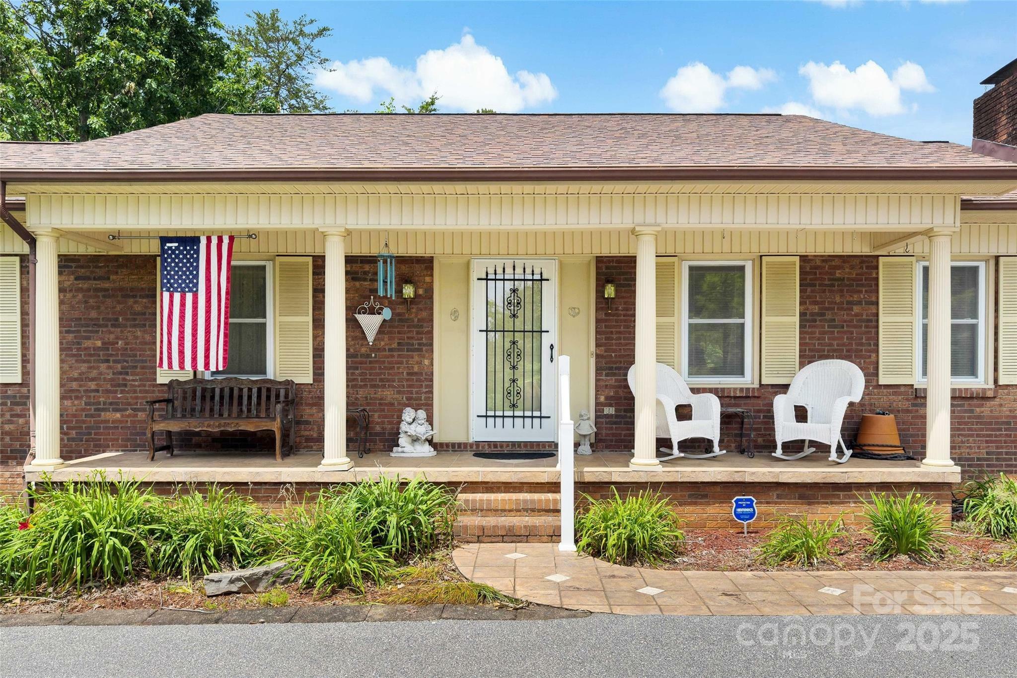 Property Photo: 7050 W US 70 Highway NC 28762