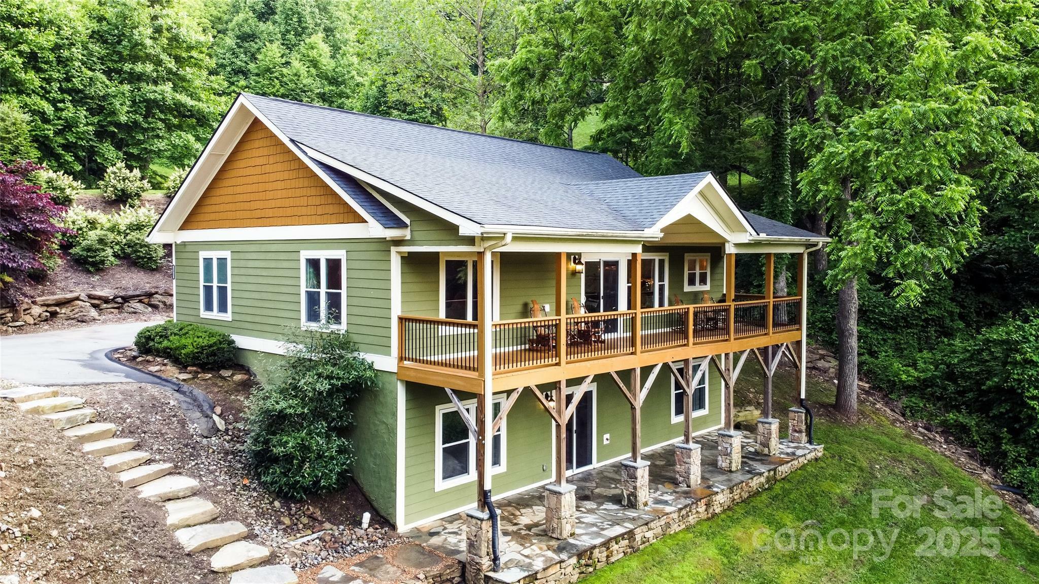 171 View Ridge Parkway  Leicester NC 28748 photo