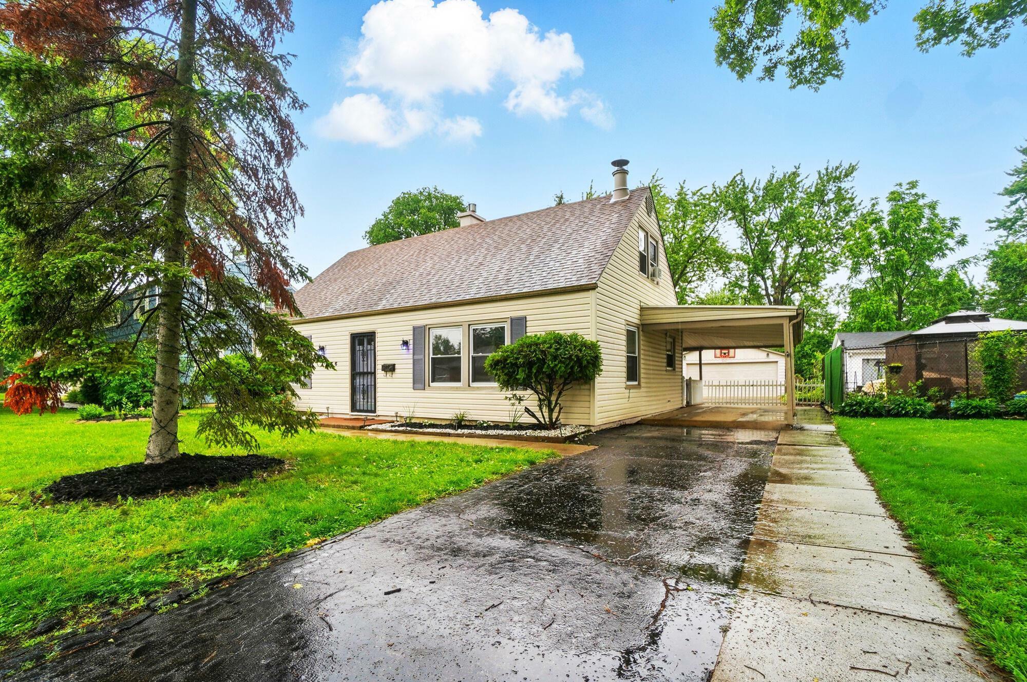 Property Photo: 236 Carilla Lane OH 43228