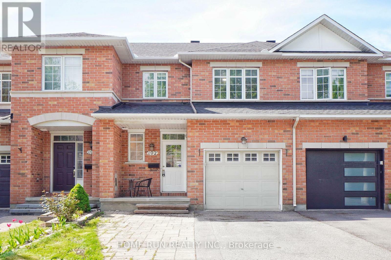 Property Photo: 192 Deercroft Avenue ON K2J 5J4