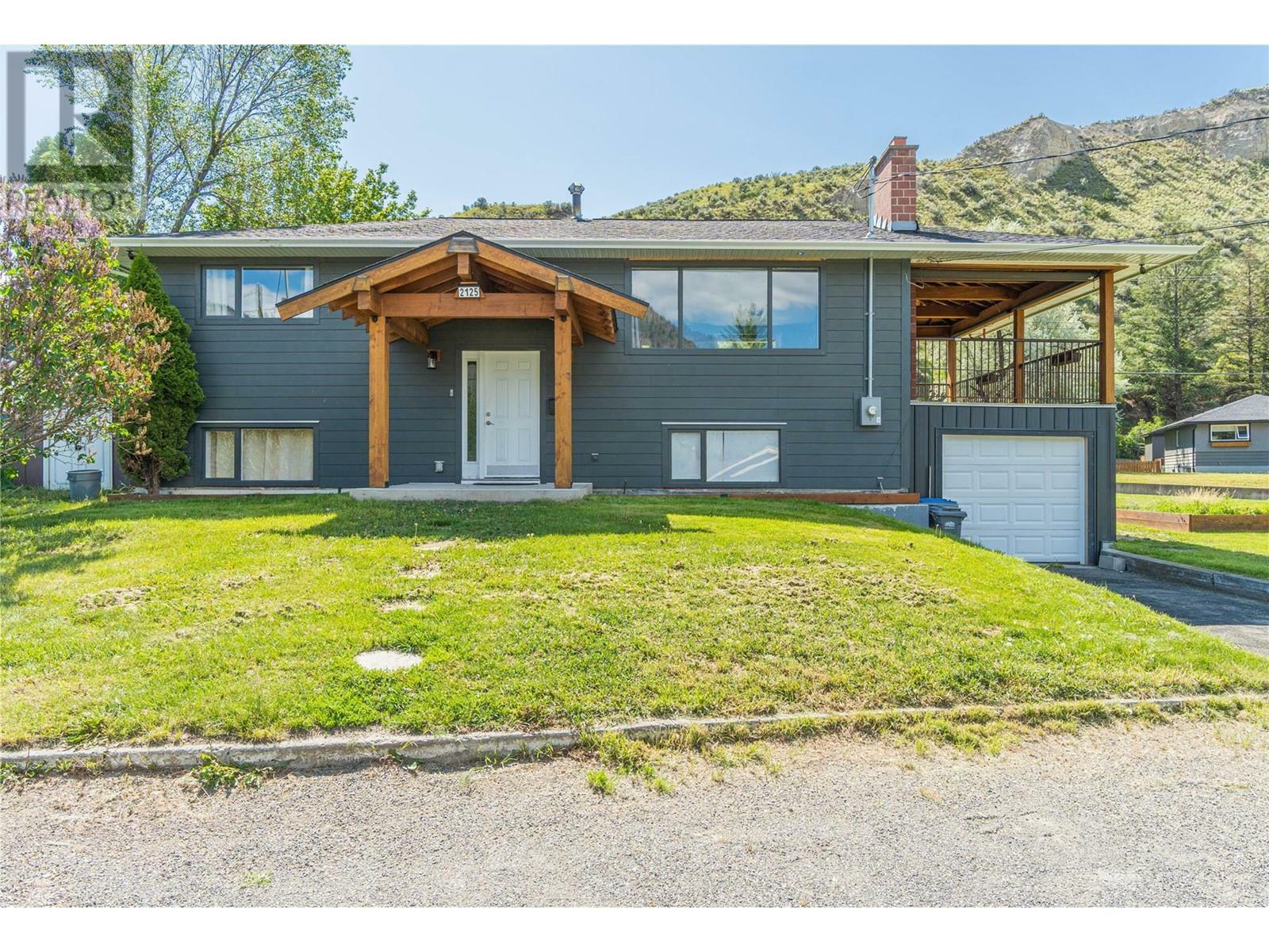 2125 Crescent Drive  Kamloops BC V2C 4J5 photo