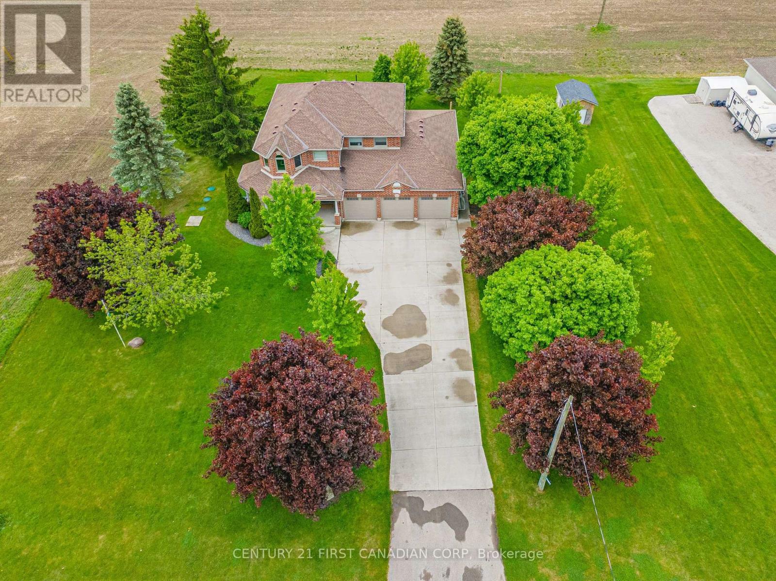 Property Photo: 23887 Denfield Road ON N0M 1P0