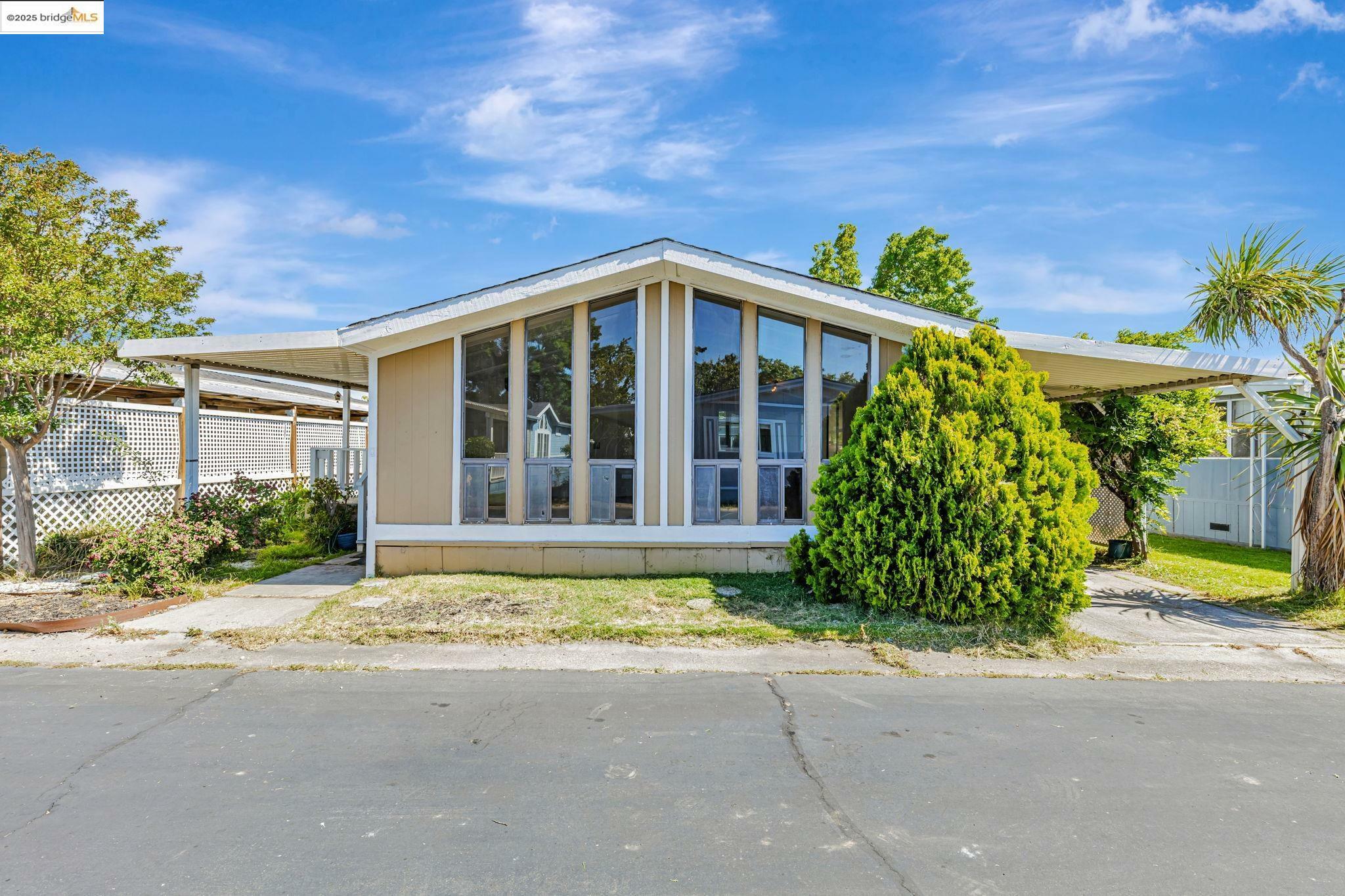 Property Photo: 330 Benet CA 94511
