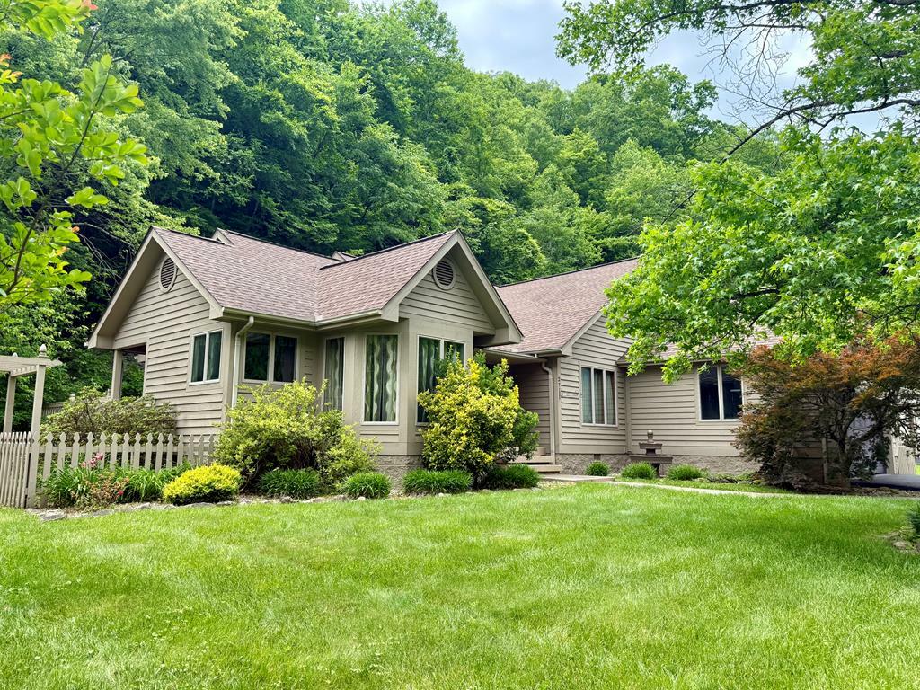 27 Rachel Court  Pikeville KY 41501 photo