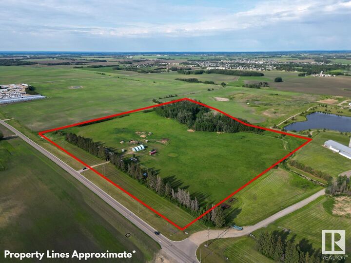 Property Photo:  52422 Range Rd 275  AB T7Z 1Y3 