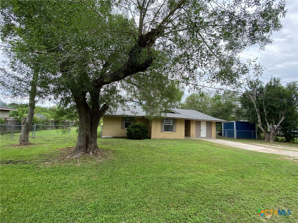 Property Photo: 133 Country Acres Drive TX 78155