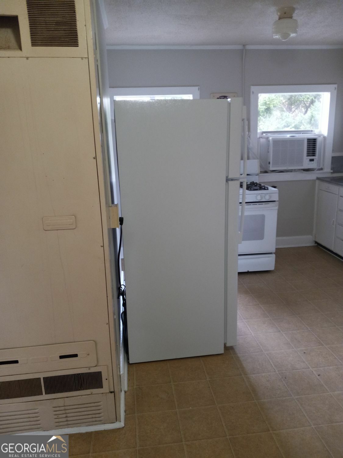 Property Photo: 224 Marshall Street 224A GA 30125