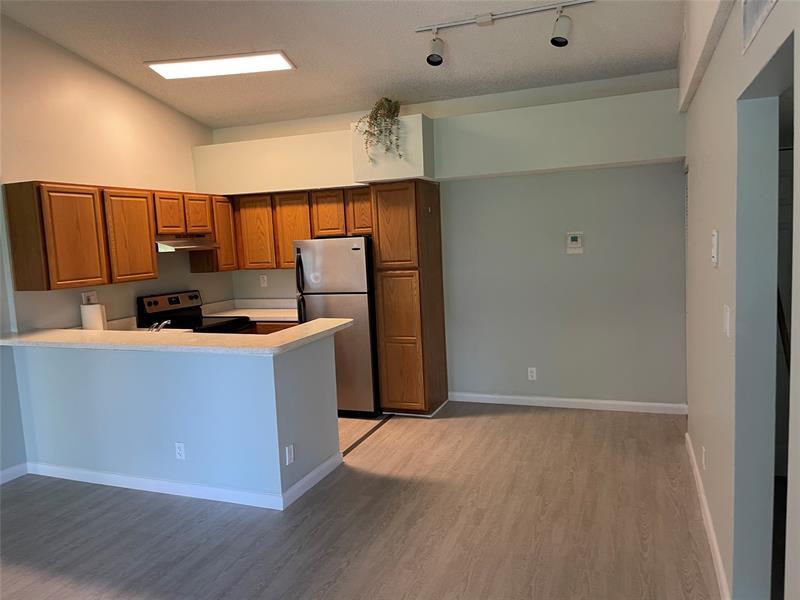 Property Photo: 751 Lyons Rd. 18204 FL 33063