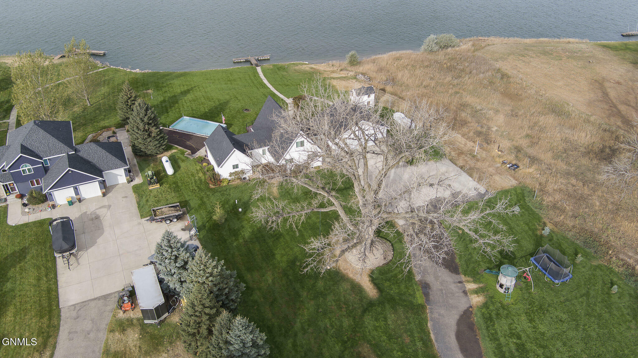 Property Photo: 9332 Island Road ND 58503