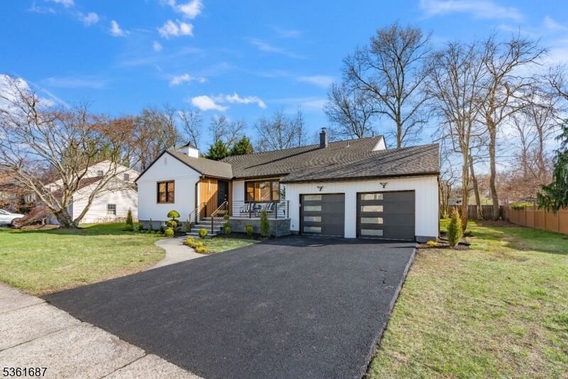 Property Photo:  185 Colonial Rd  NJ 07630 