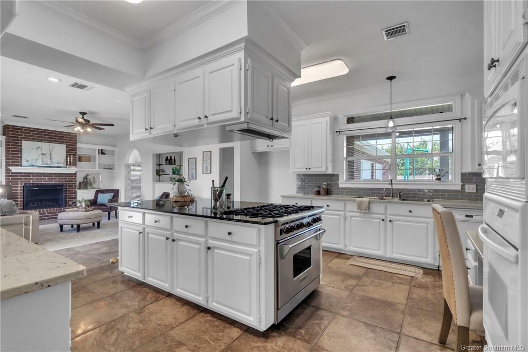 Property Photo: 4108 Magnolia Ridge Drive LA 70605