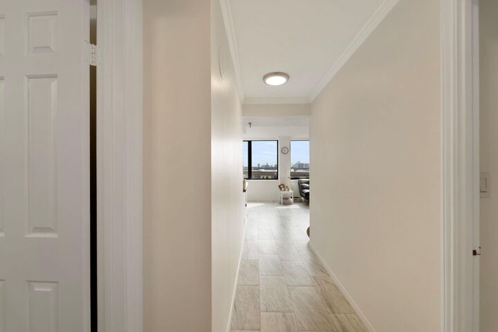 Property Photo: 3525 Sage Road 1104 TX 77056