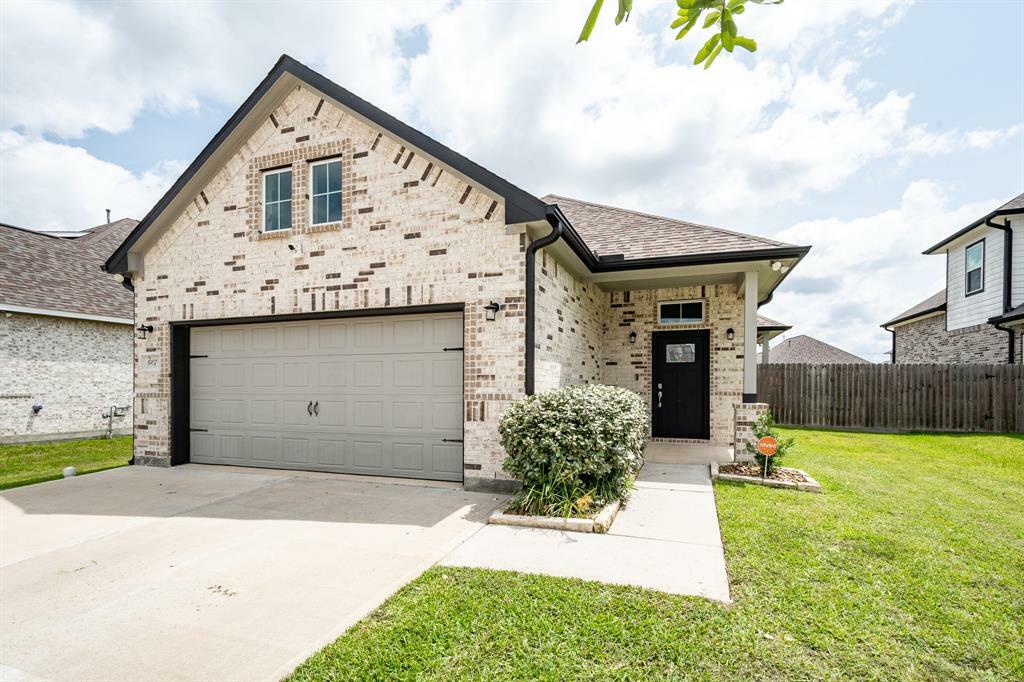 Property Photo: 607 Rain Cloud Drive TX 77523